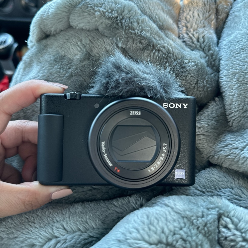 Sony ZV-1